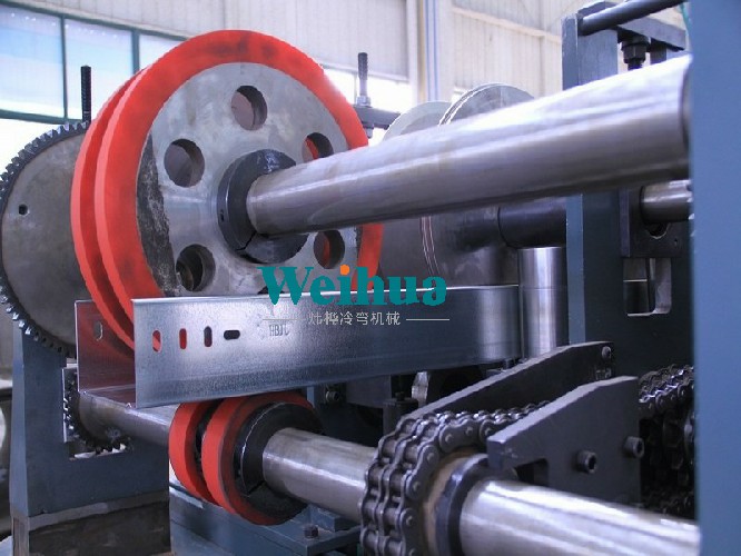 電纜橋架生產(chǎn)線