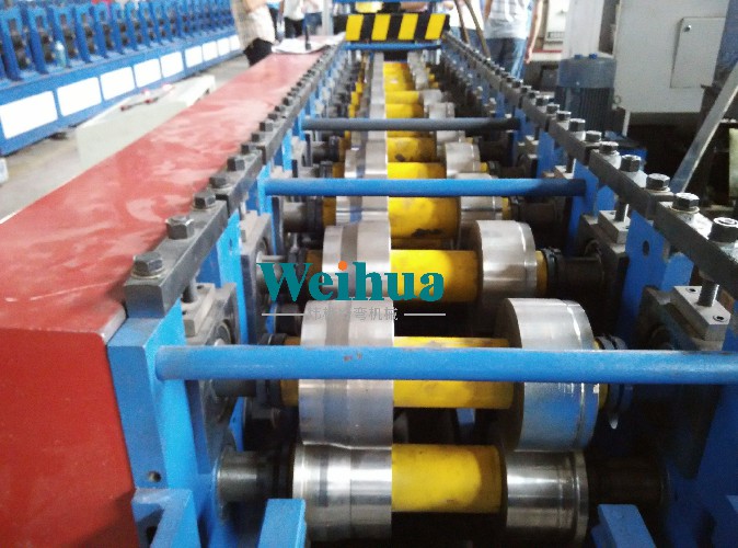 明裝箱自動成型設備 IMG_20150624_080438.jpg