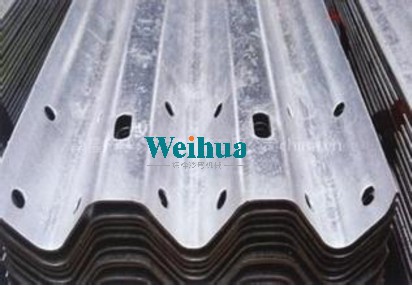 公路護(hù)欄板防護(hù)欄生產(chǎn)線