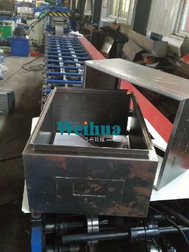 戶外箱成型機(jī)自動(dòng)化生產(chǎn)線